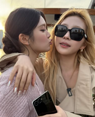 "걸그룹인데 여자 팬이 더 많다고?" 하츠투하츠가 여심 사로잡은 이유